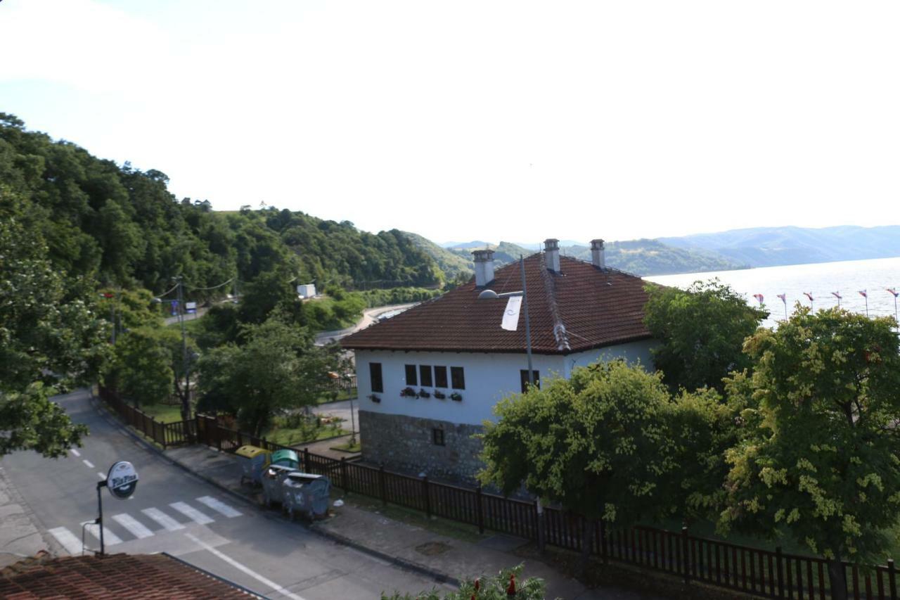 Hostel Trajan Donji Milanovac Dış mekan fotoğraf