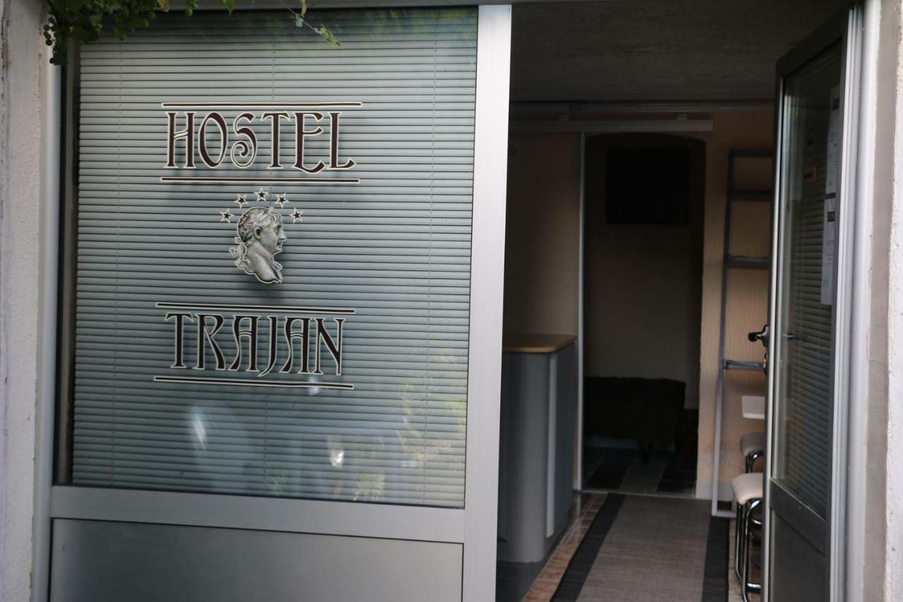 Hostel Trajan Donji Milanovac Dış mekan fotoğraf